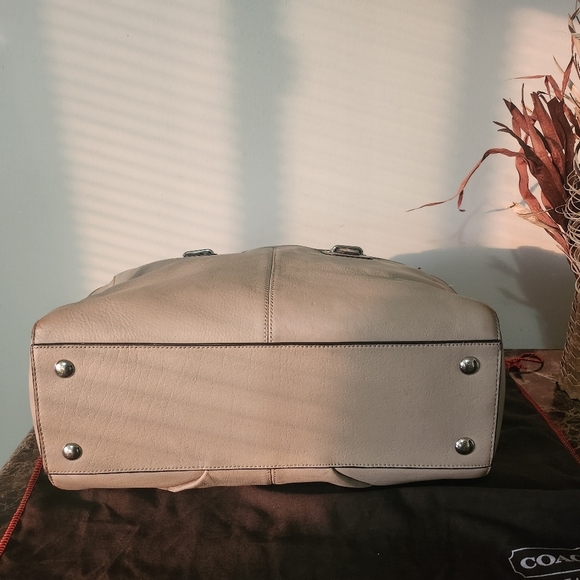 Coach Tan and Brown Tote Bag - Picture 14 of 15